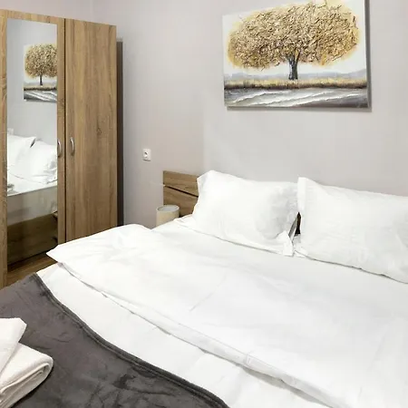 Ad Neoclassical Boutique 2br