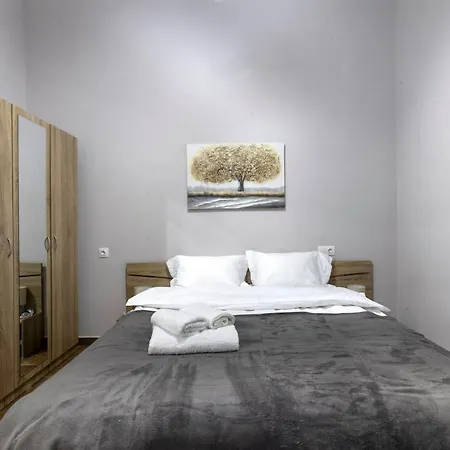 Ad Neoclassical Boutique 2br Daire Selanik