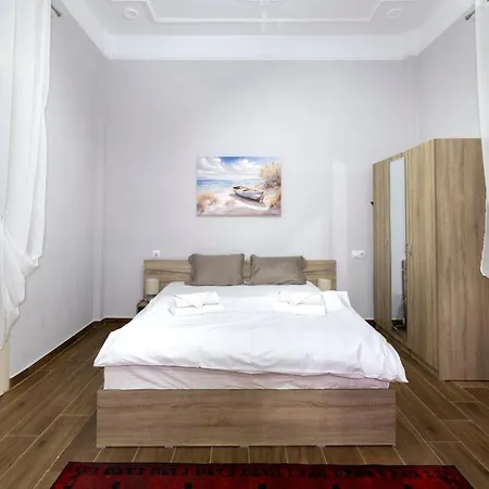Appartement Ad Neoclassical Boutique 2br